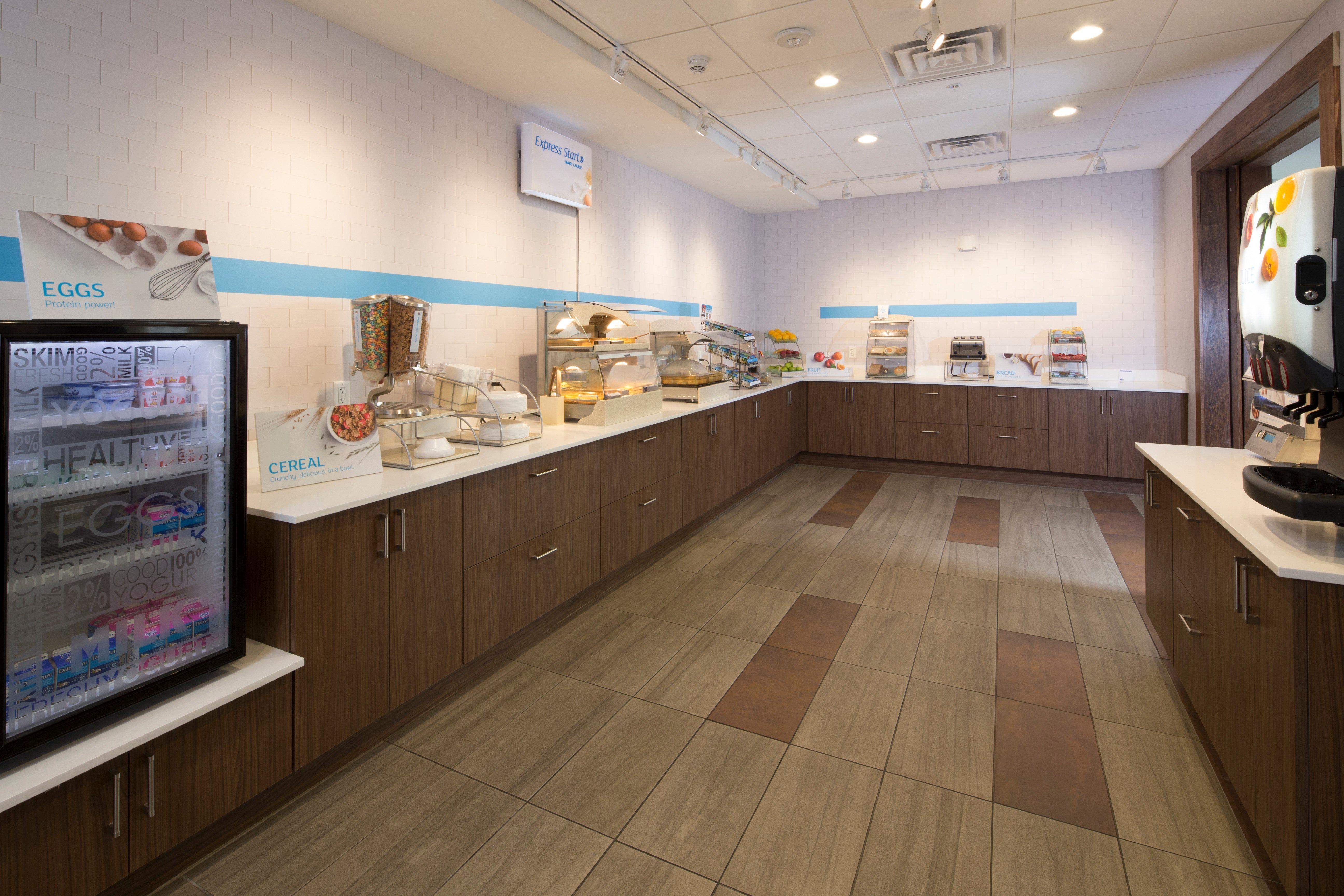 Holiday Inn Express Hotel & Suites Bay City By Ihg Экстерьер фото